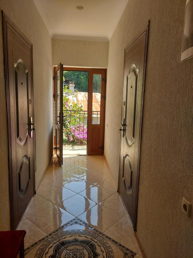 Гостевой Дом София 400 М До Моря Γκάγκρα Εξωτερικό φωτογραφία