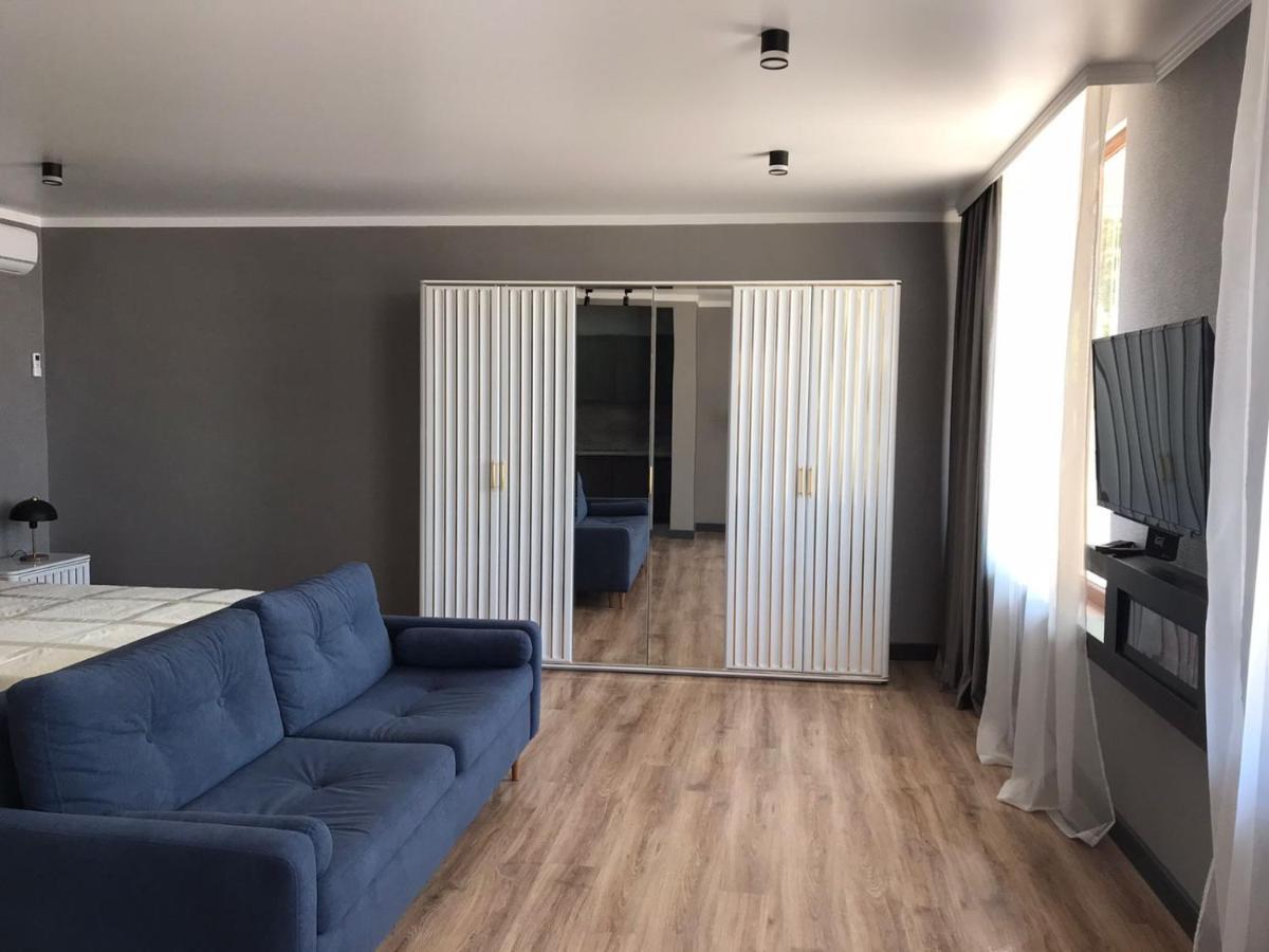 Гостевой Дом София 400 М До Моря Γκάγκρα Εξωτερικό φωτογραφία